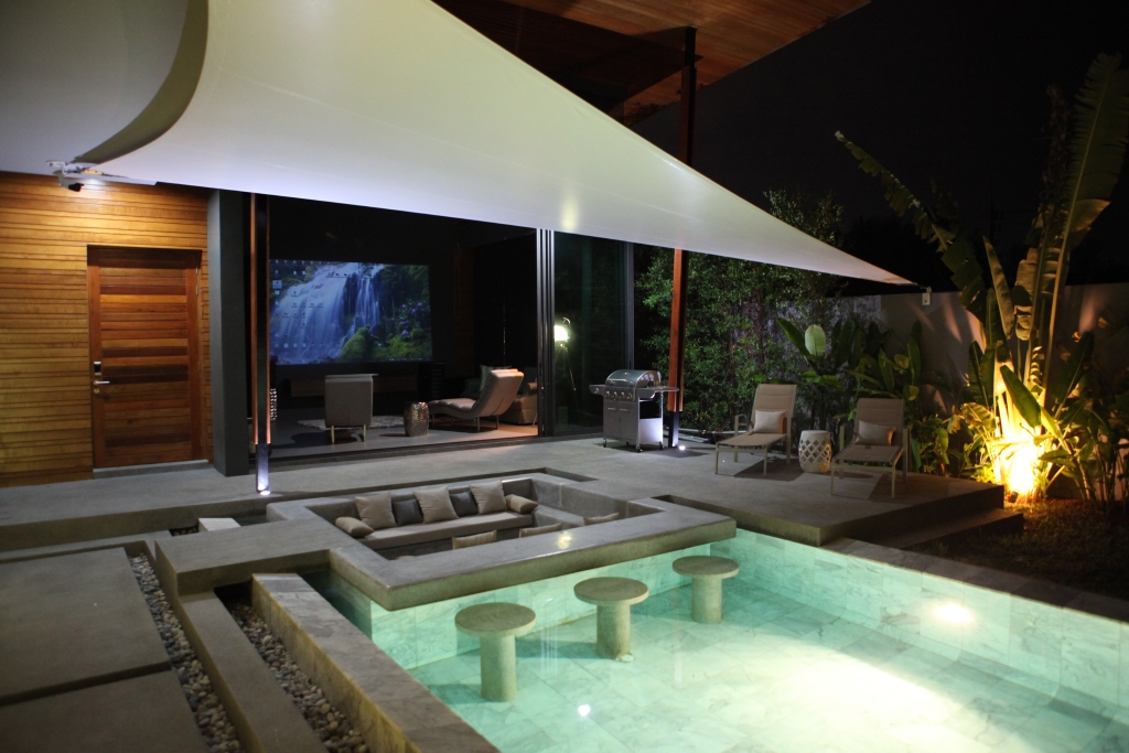 LUXURY POOL VILLA FOR SALE – NAI HARN PHUKET